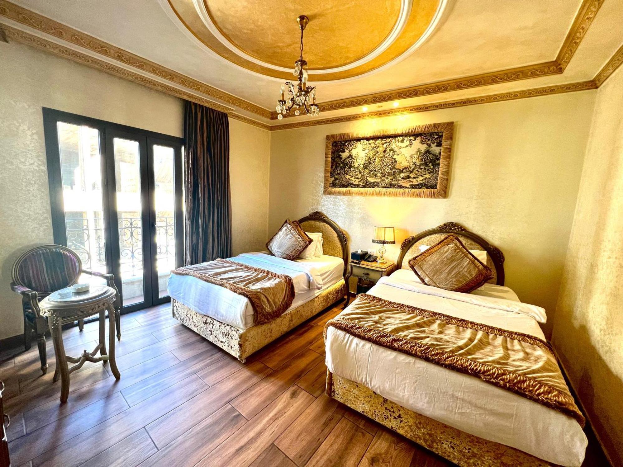 Q Hotel Beirut Exterior foto